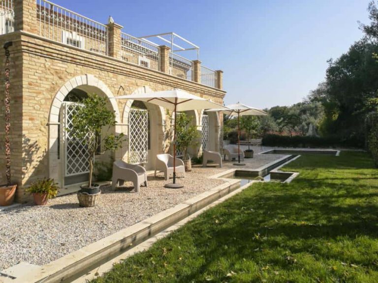 Villa Le Volte in the Le Marche countryside